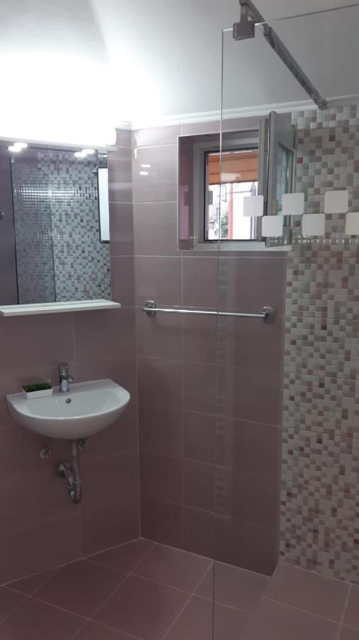 Calypso Rooms Fagaras Exterior foto