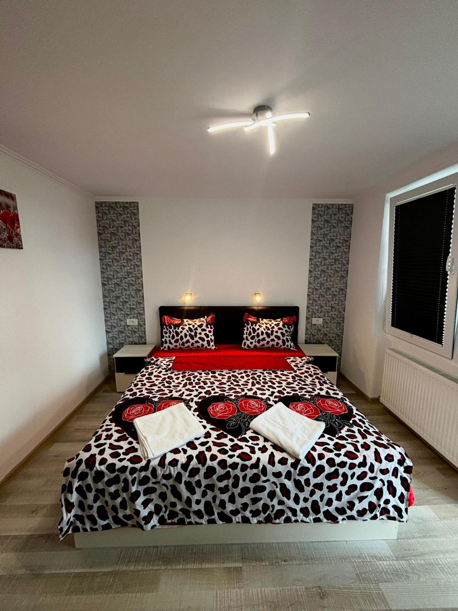 Calypso Rooms Fagaras Exterior foto