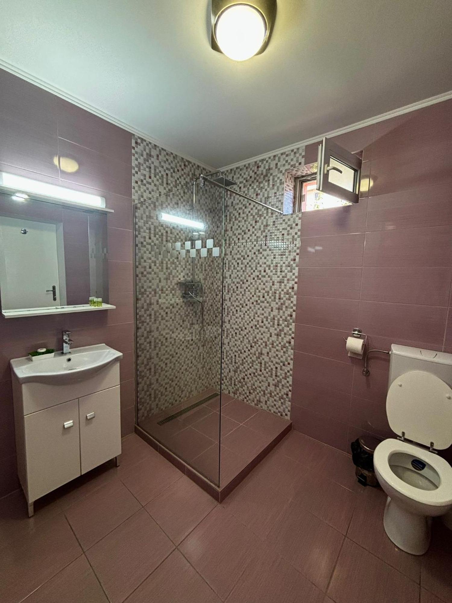 Calypso Rooms Fagaras Exterior foto