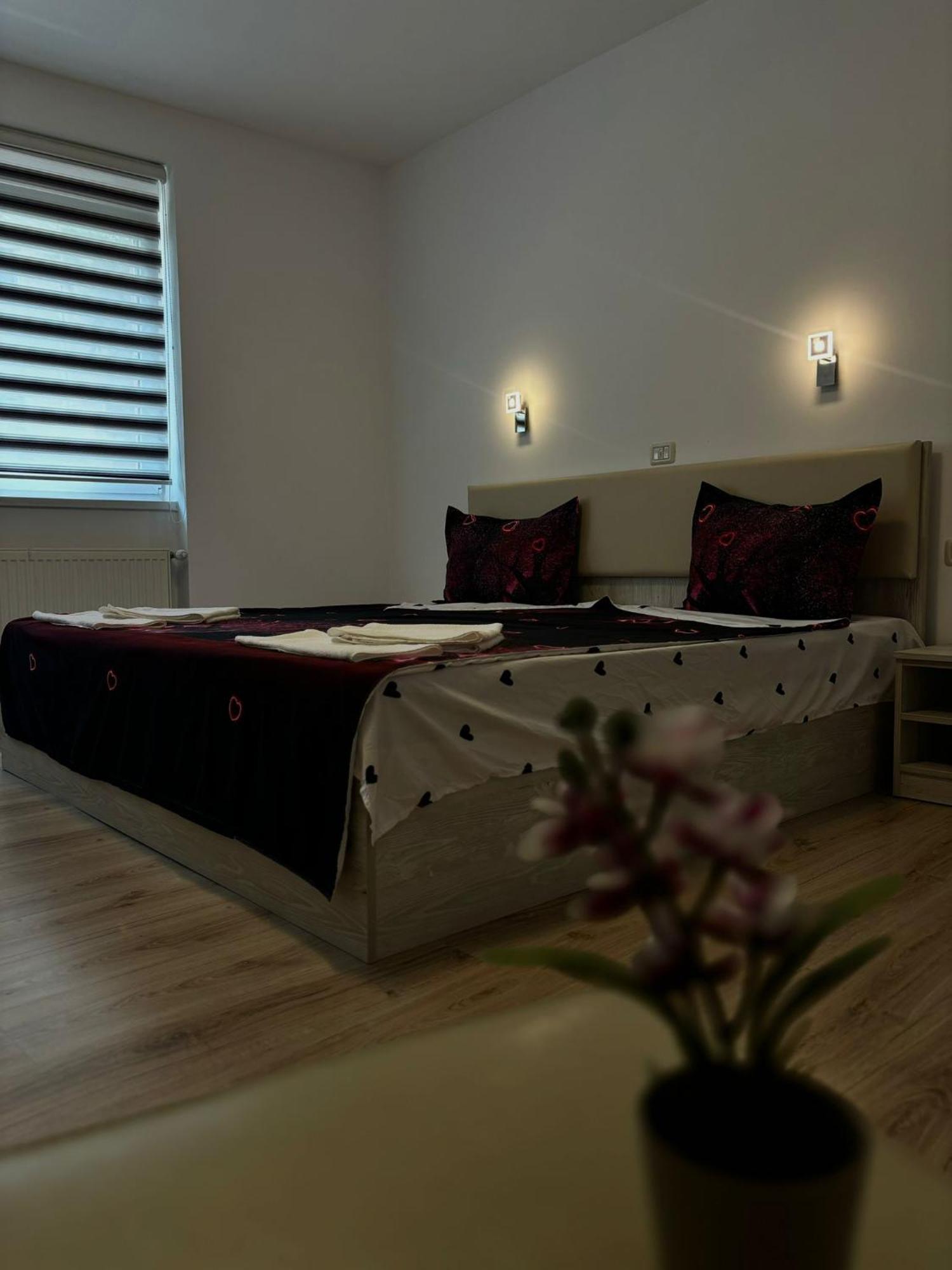 Calypso Rooms Fagaras Exterior foto