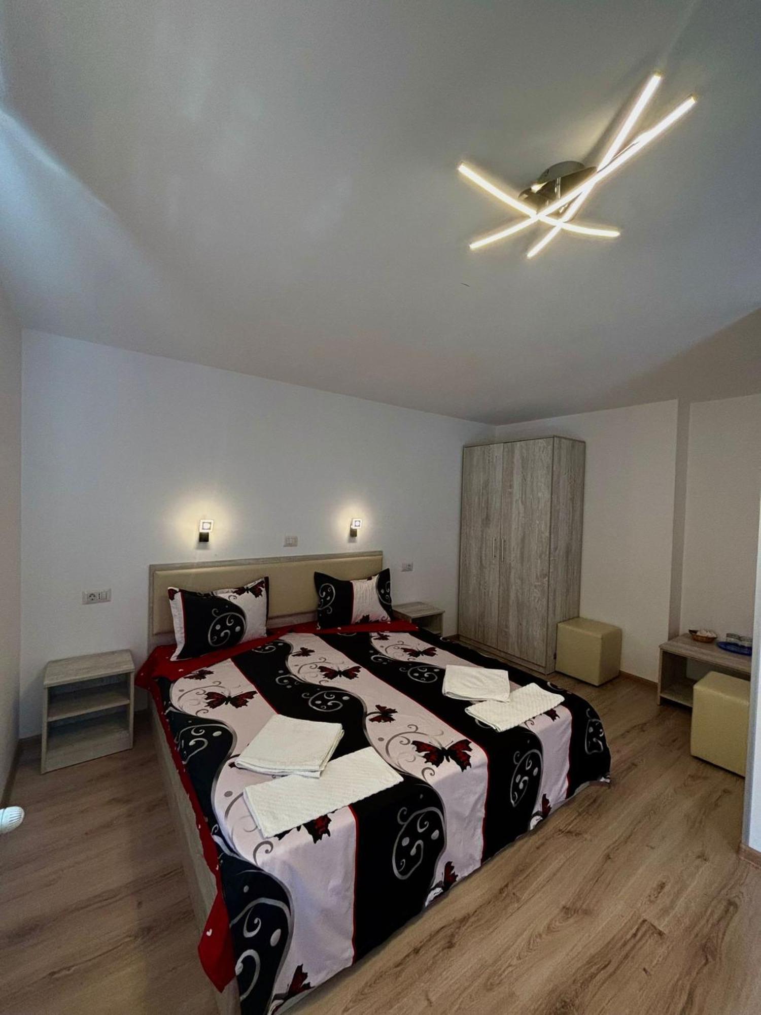 Calypso Rooms Fagaras Exterior foto